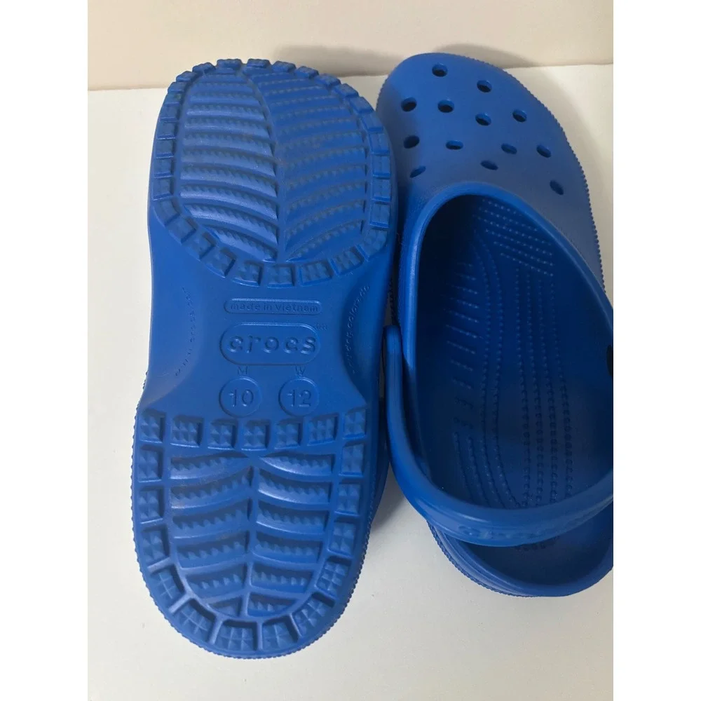 Crocs Classic Clog Royal Blue Mens 10 Womens 12 Water Friendly Comfort Shoes